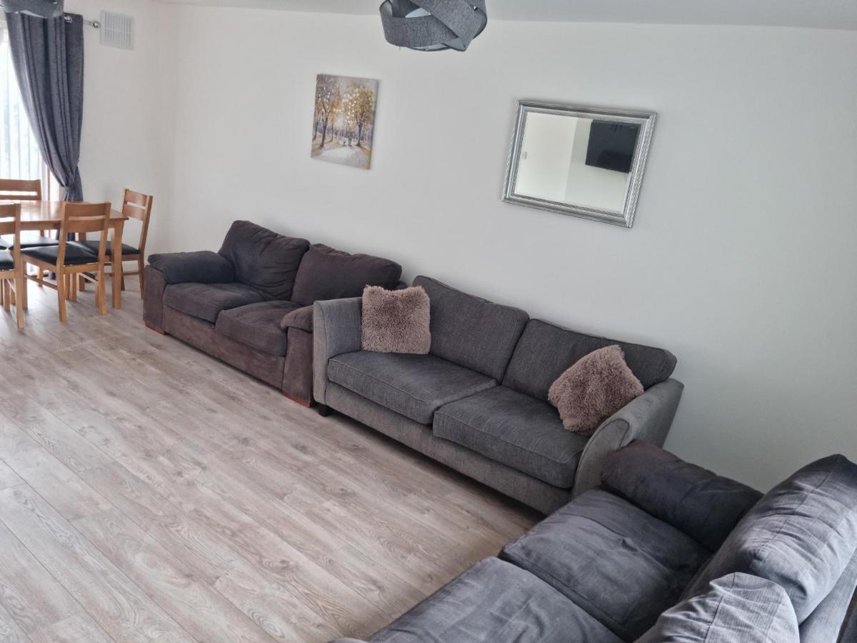 3 Bedroom House-Ellesmere Port Exterior foto